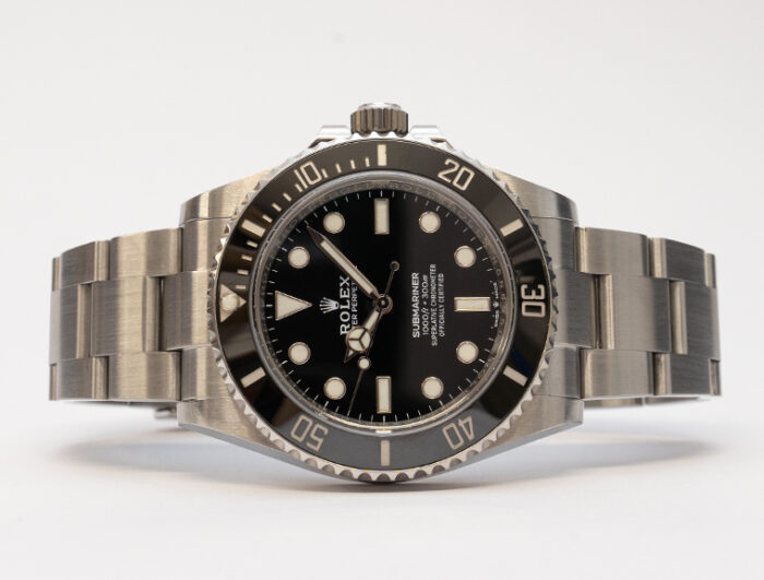 Rolex SUBMARINER REF 124060 (2020) BOX AND PAPERS