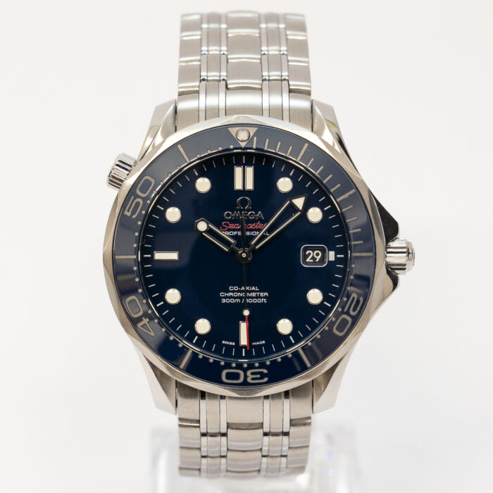 Omega SEAMASTER DIVER 300 REF 21230412003001 (2018) BOX AND PAPERS