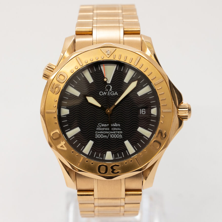 Omega SEAMASTER DIVER 300 REF 2136.50.00 (2006) BOX AND PAPERS