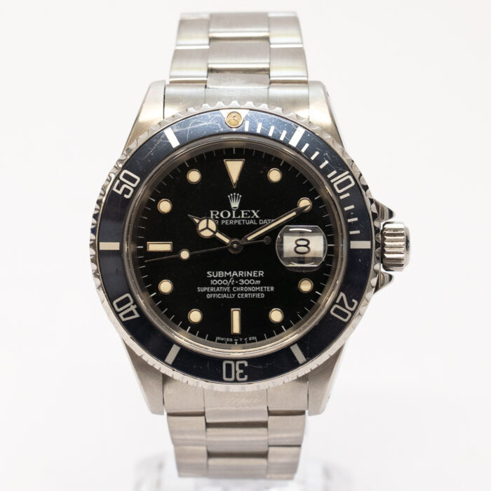 Rolex SUBMARINER DATE REF 16610 (1992) BOX AND PAPERS