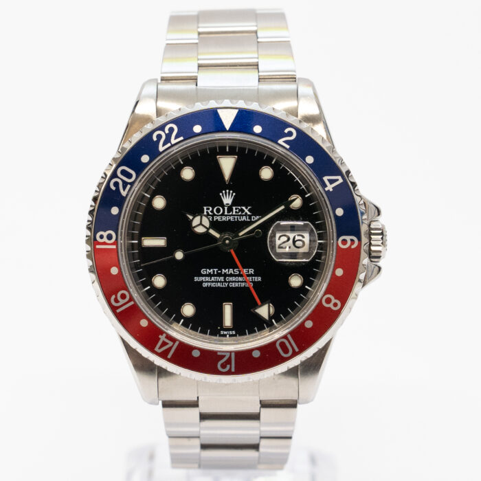Rolex GMT MASTER REF 16700 (1999) BOX AND PAPERS