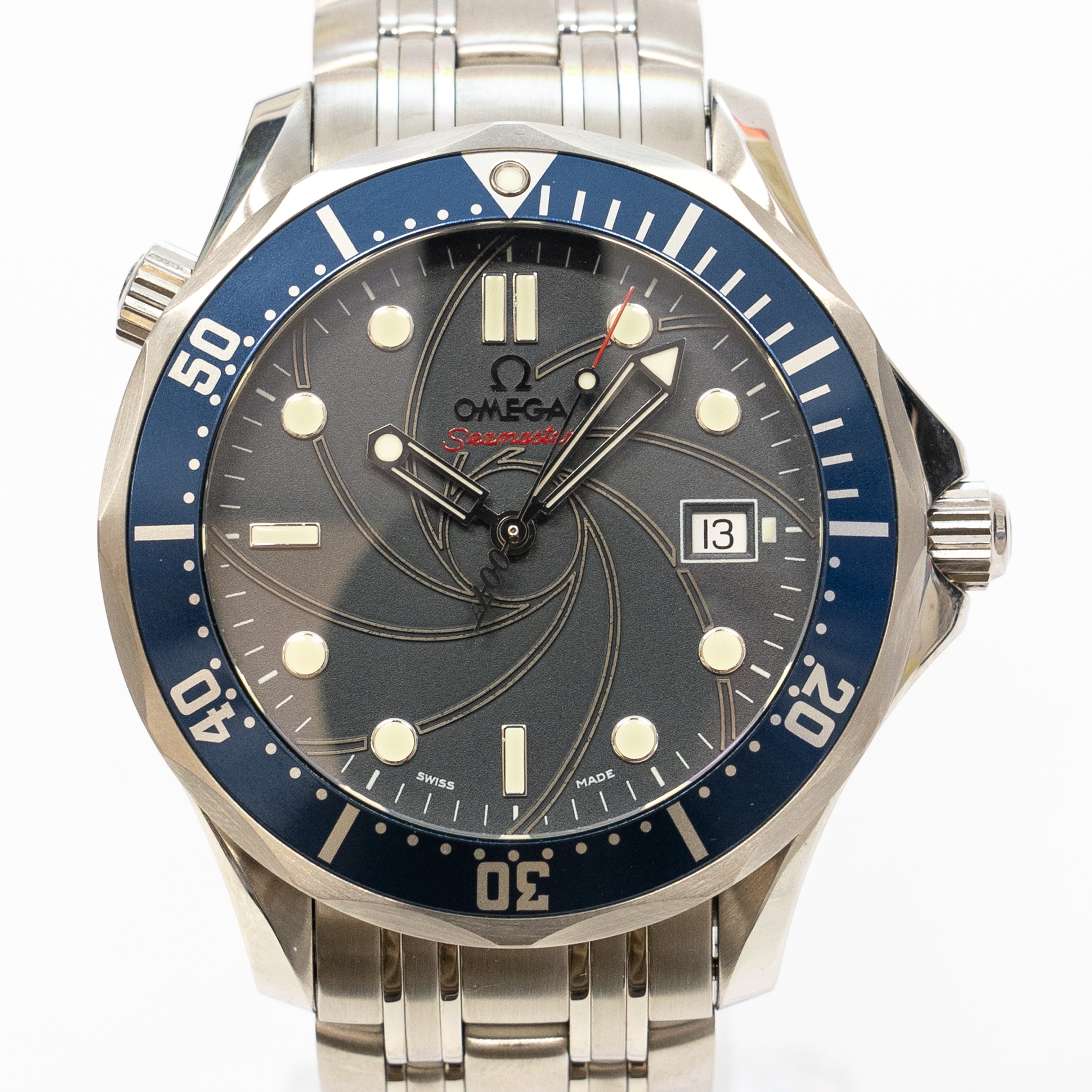 Omega SEAMASTER DIVER 300M JAMES BOND 007 CASINO ROYALE LTD EDN