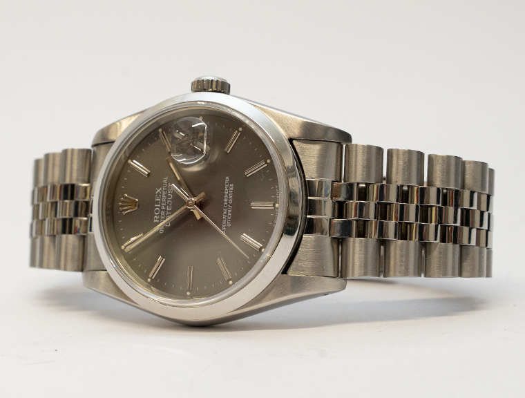 ordlyd Let at forstå køkken Rolex DATEJUST REF 16200 (1989) - SOLD - Watches of Distinction