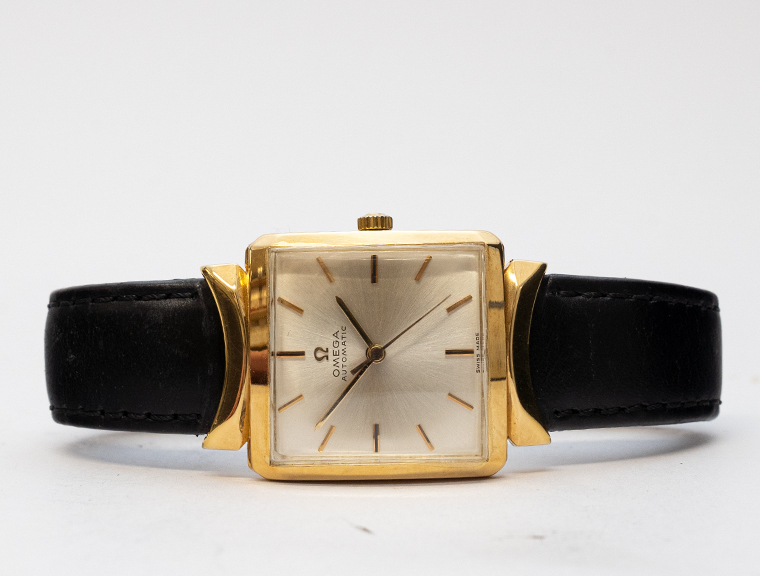 Omega GENTS AUTOMATIC LUXE 18CT GOLD REF 3977 SC (1958)