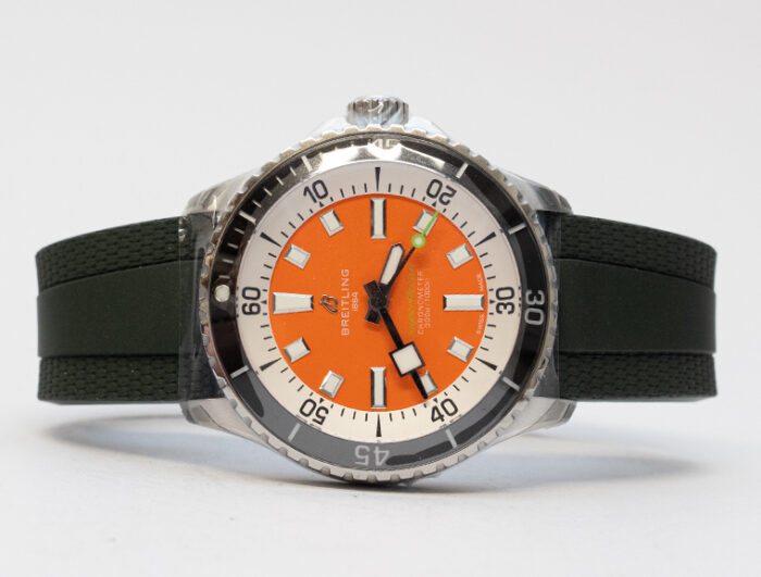 Breitling SUPEROCEAN AUTOMATIC 42 'KELLY SLATER' (2023)