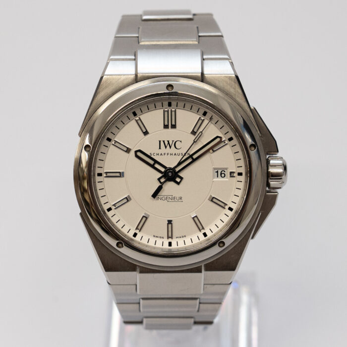 IWC INGENIEUR AUTOMATIC REF IW323906 (2016) BOX AND PAPERS