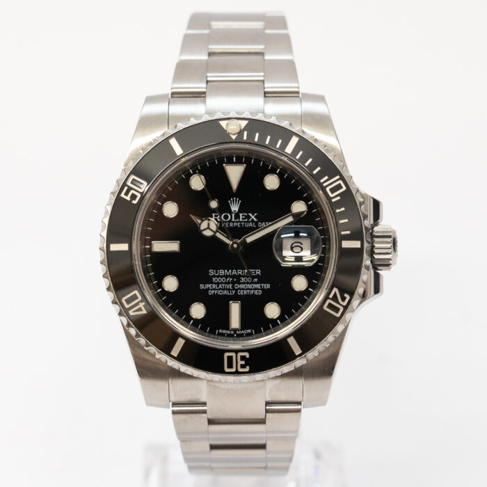 Rolex SUBMARINER DATE REF 116610LN (2013) BOX AND PAPERS